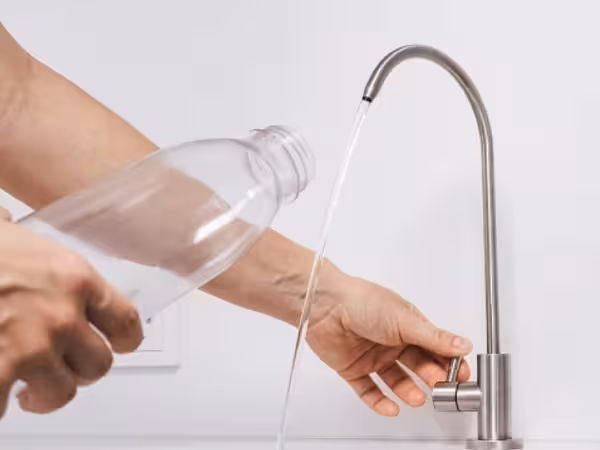 Comment filtrer l'eau chez soi ?